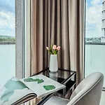 Urban Global - 13th Floor No 24 - Free Garage - Luxury カトヴィツェ