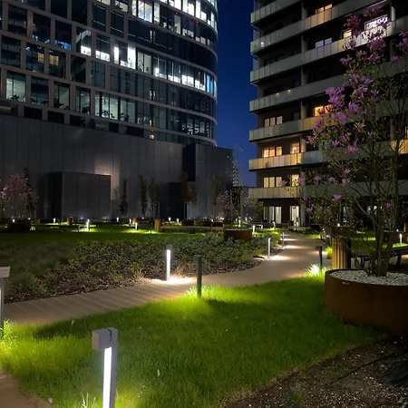 Urban Global - 13th Floor No 24 - Air Condition - Balcony - Free Garage - Luxury Apartment