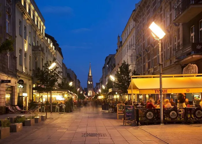 Urban Global Premium 13th Floor No 24 Free Garage Self Check-in, No Deposit